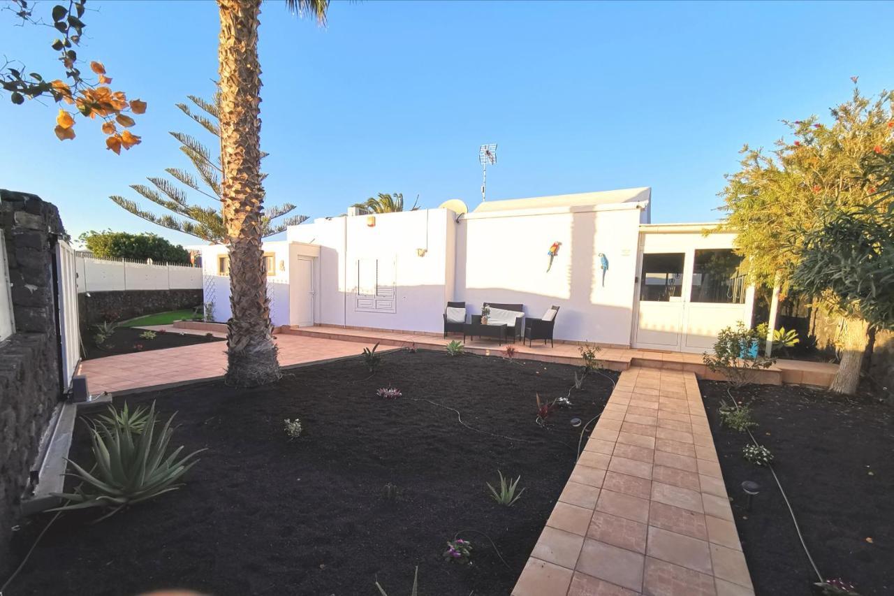 Villa Oliveira Puerto del Carmen (Lanzarote) Exterior foto